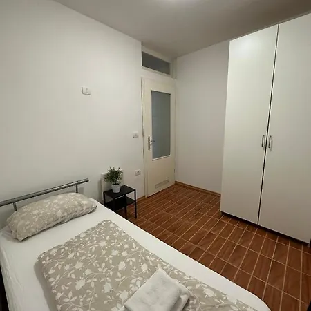 Apartment 960 *