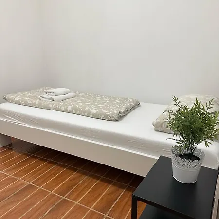 960