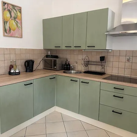 960 Apartma Koper